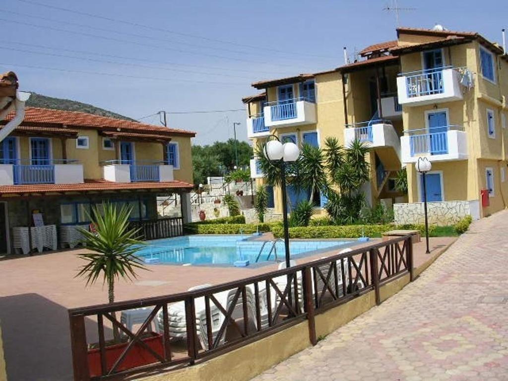 Mareva Hotel Apartments Chersonissos Buitenkant foto